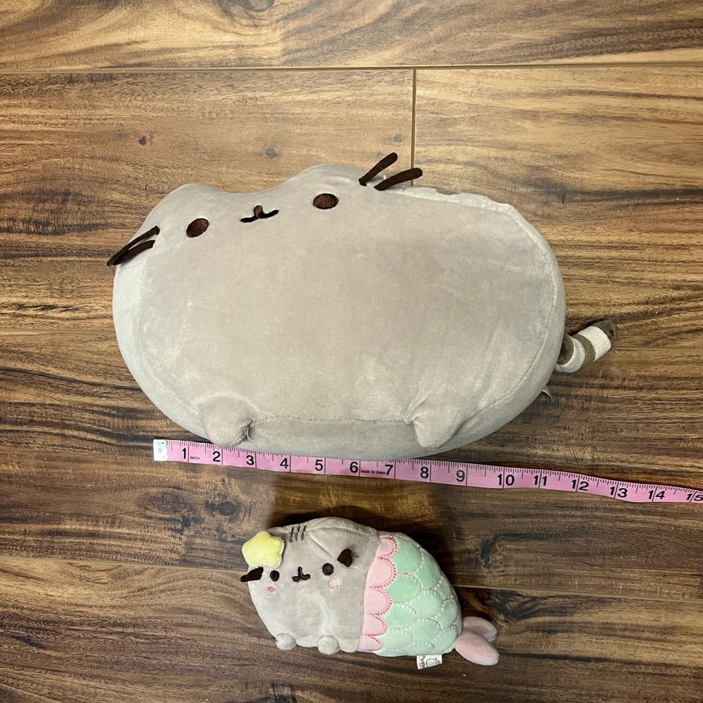 - Lot of 2 Pusheen the cat stuffed animals